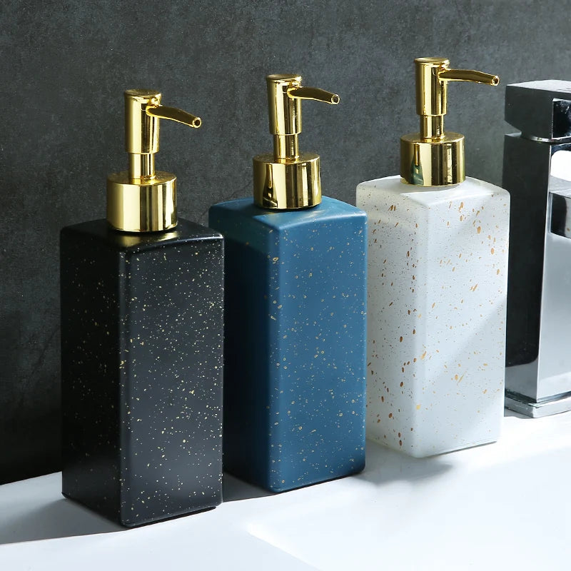 European-Style Minimalist Bathroom Lotion Dispenser